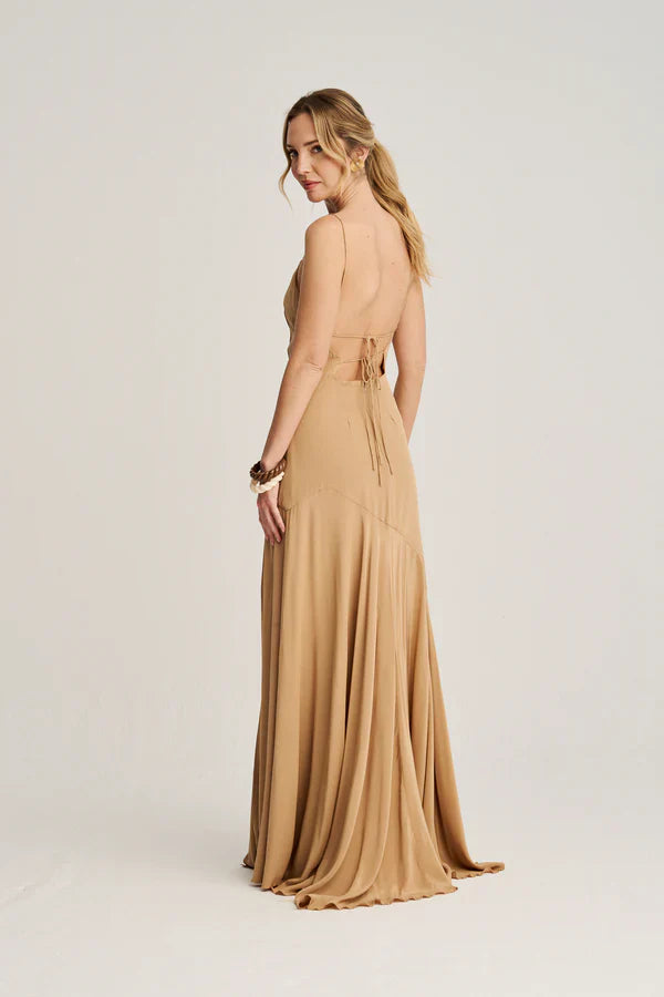 VESTIDO SANTORINI CON CAPA